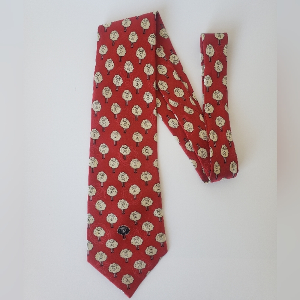 Vintage Traditional Craft Silk Red Patterned Tie